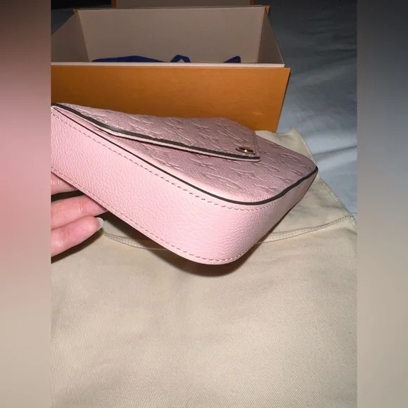 Louis Vuitton - Felicie Pochette - Picture 8 of 11